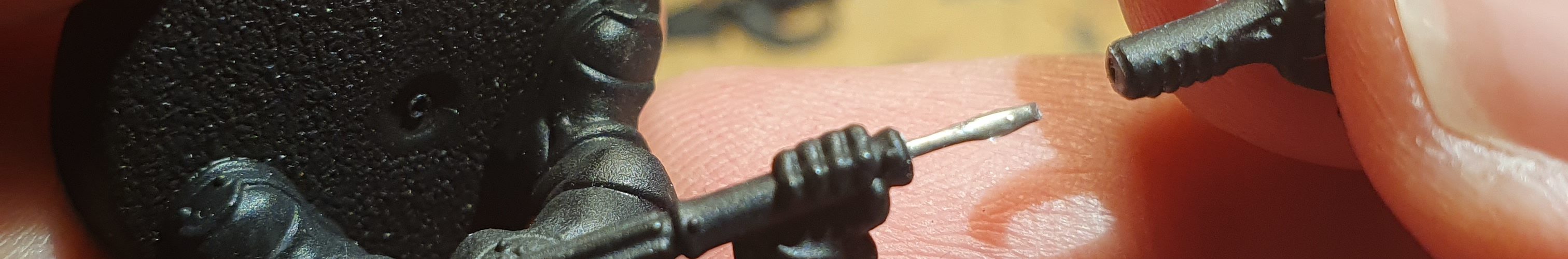 Skypike glued to a Kharadron Overlord Arkanaut.